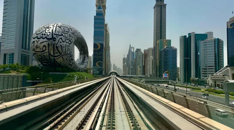 Exploring Emirates Towers Metro Station: Key Information on Location & Operating Hours