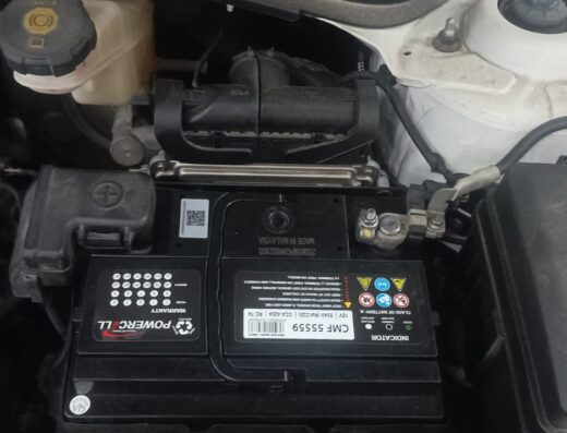 Mobile car battery replacement
