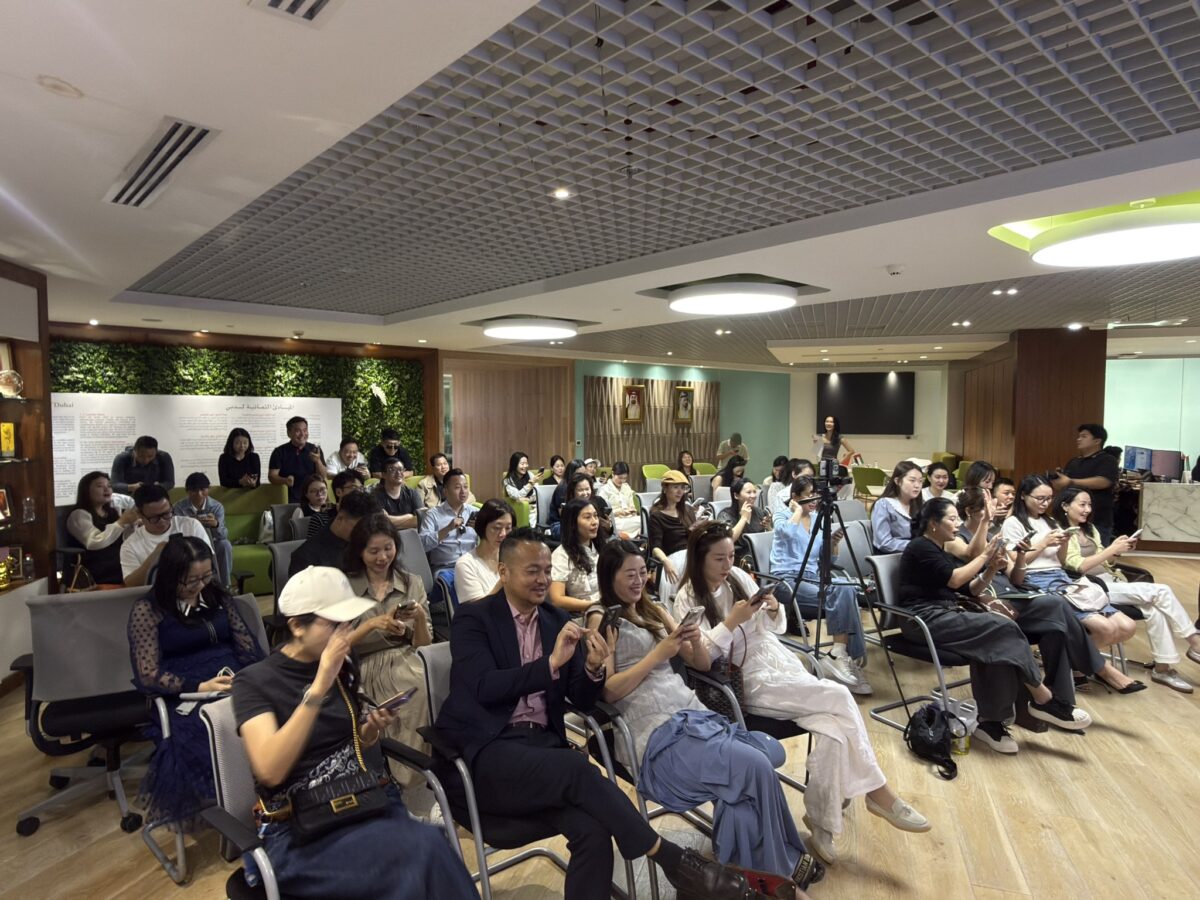DX Broker – Training & Services